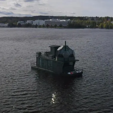 Villa Worlds Only Luxury Glass Igloo Sauna Houseboat Jyväskylä