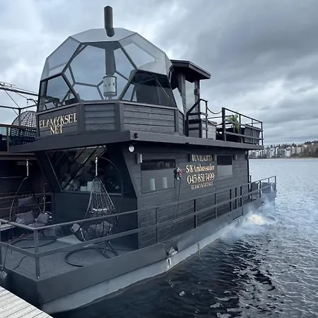 Worlds Only Luxury Glass Igloo Sauna Houseboat * Jyväskylä