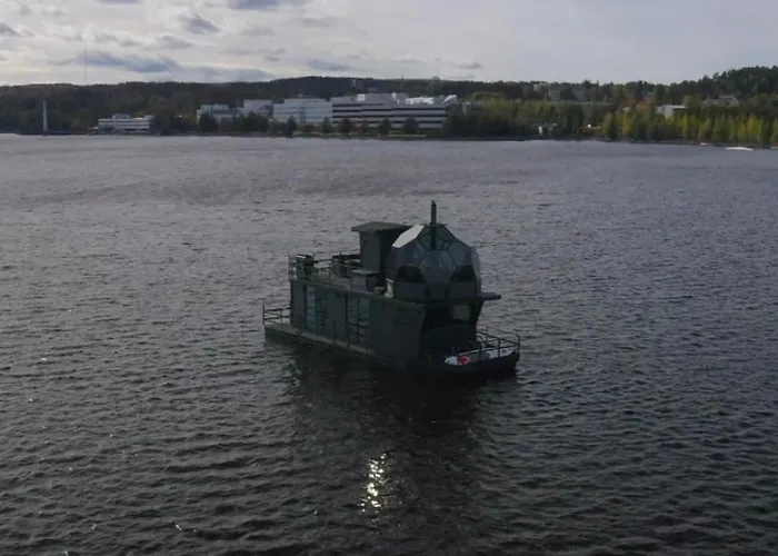 Villa Worlds Only Luxury Glass Igloo Sauna Houseboat Jyväskylä